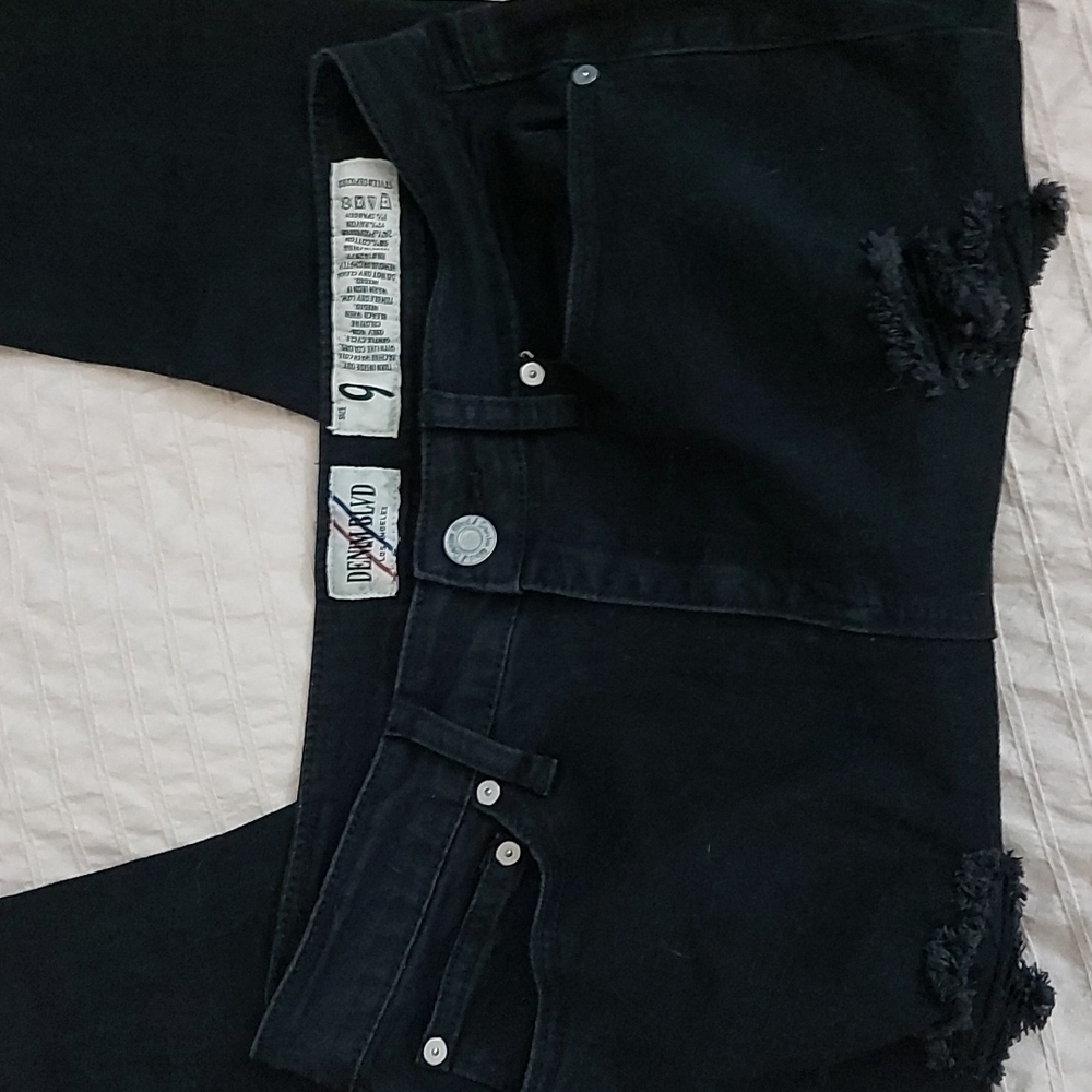 Denim Blvd Ripped Jeans - Picture 5 of 8